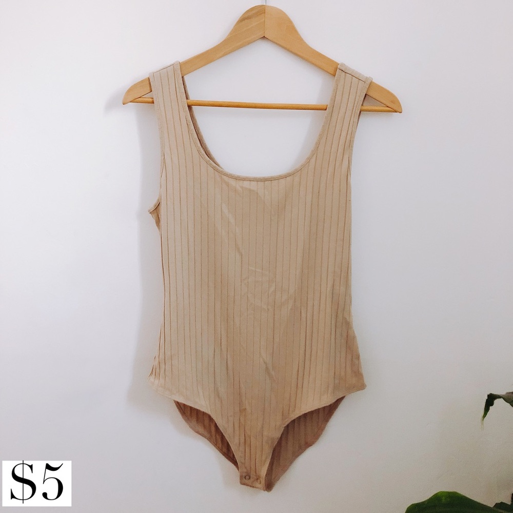 🔥Bodysuit. Fits like a M